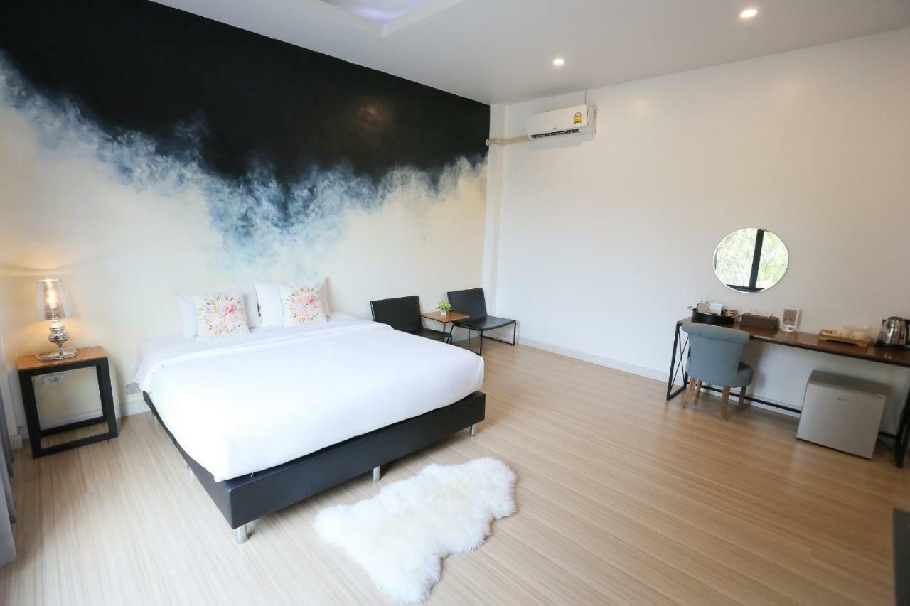 Hotel Manonnee à Chiang Rai Extérieur photo