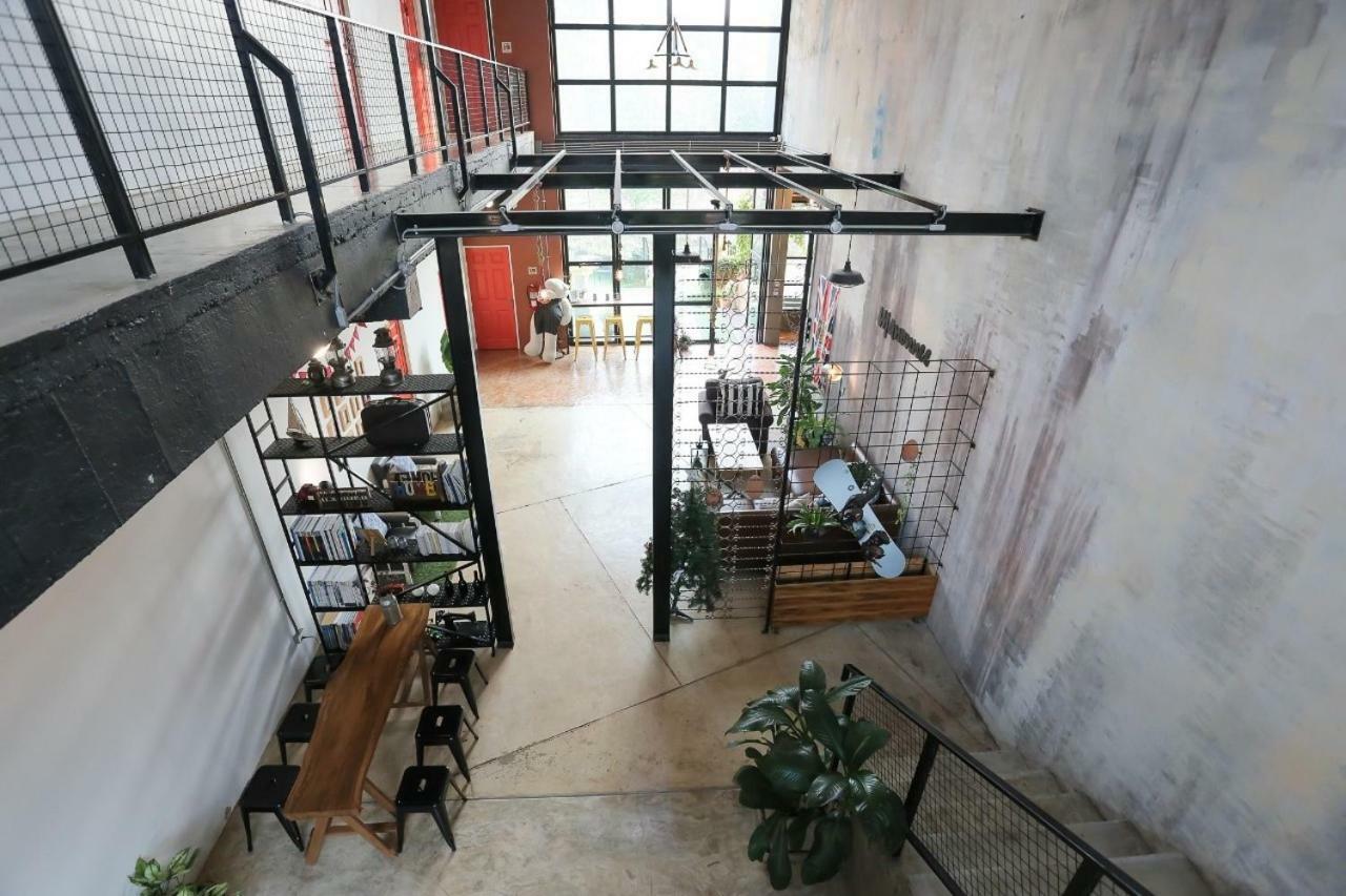 Hotel Manonnee à Chiang Rai Extérieur photo