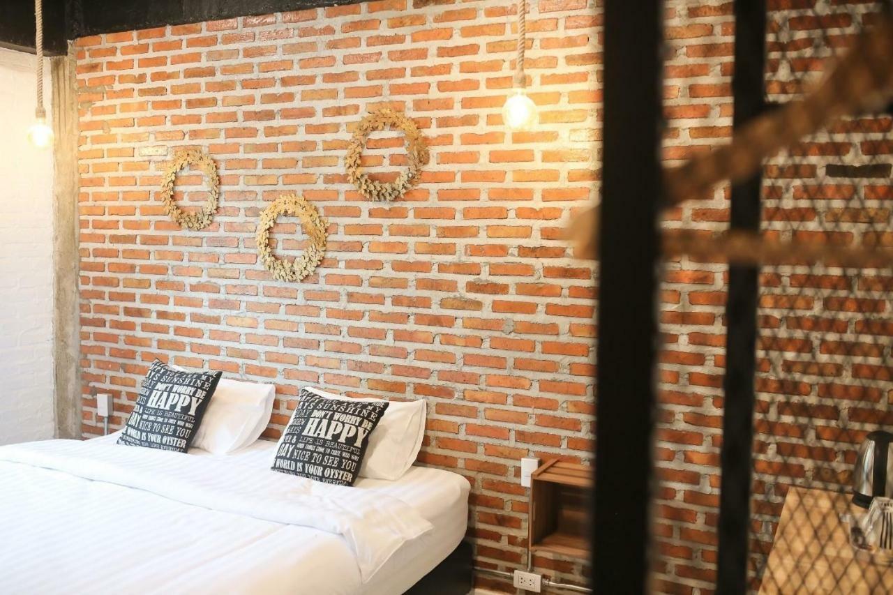 Hotel Manonnee à Chiang Rai Extérieur photo