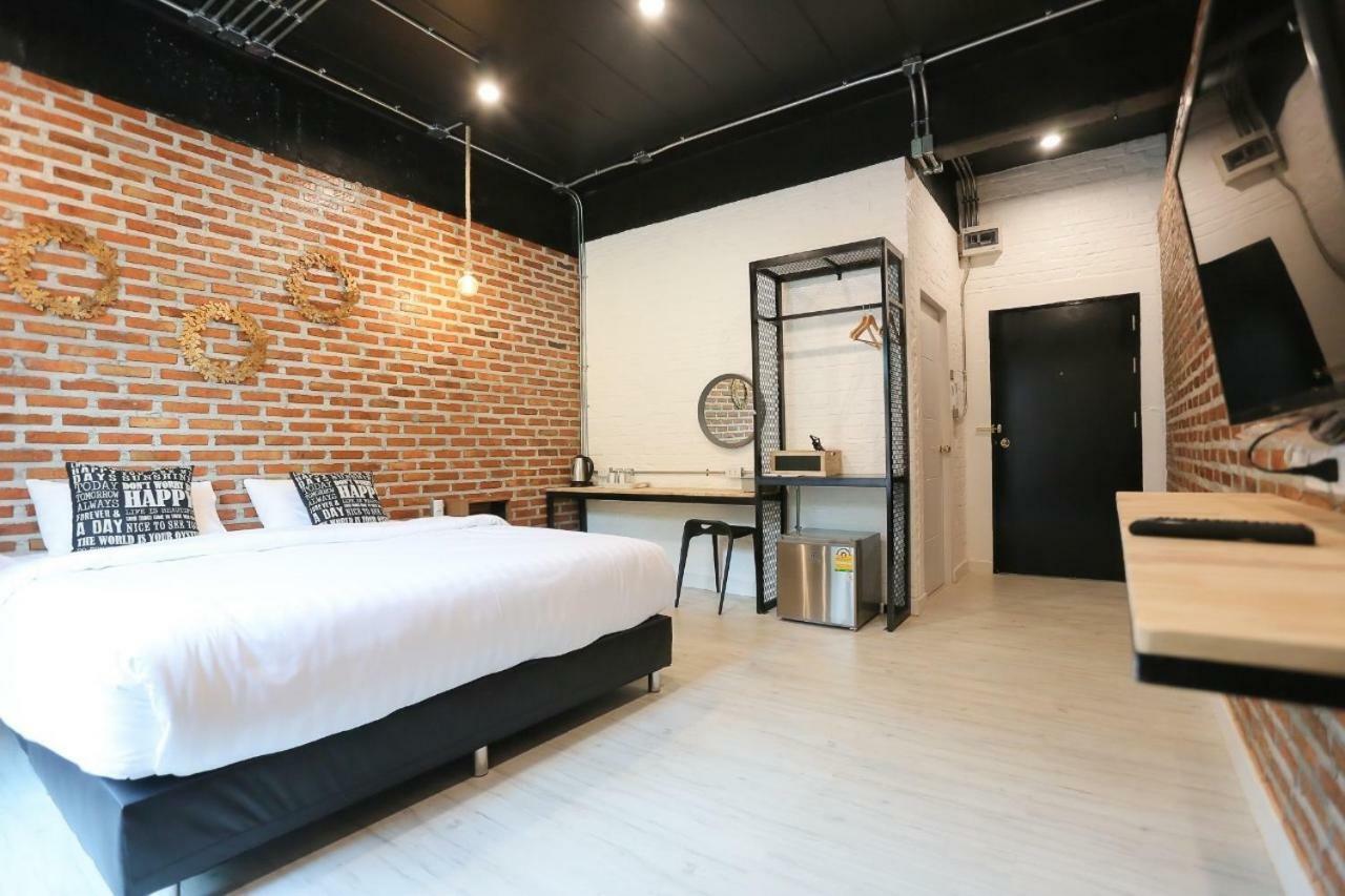 Hotel Manonnee à Chiang Rai Extérieur photo